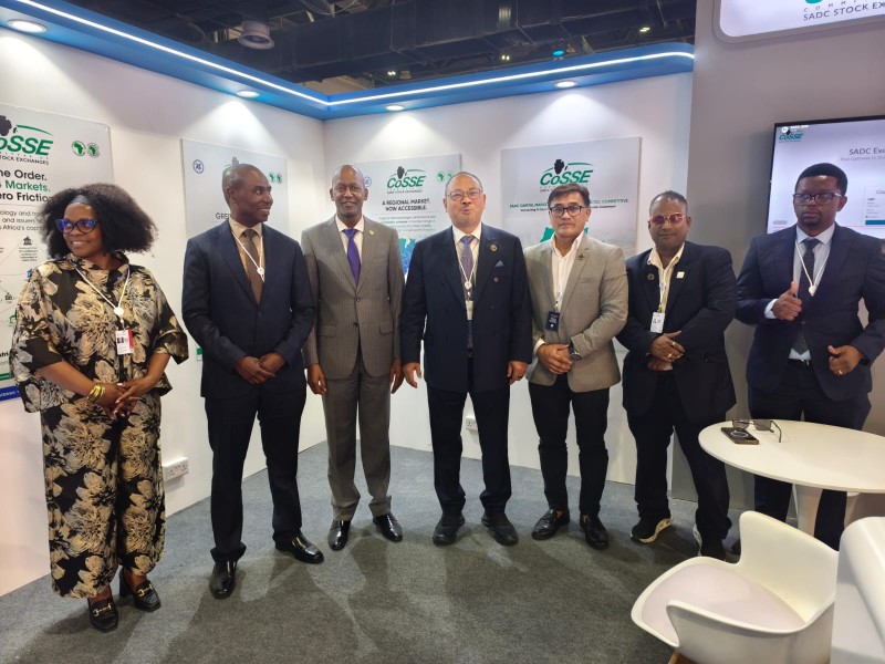 HKIFOA-SADC 團隊參與2026 AIM大會，成員包括 Yola De Figueiredo Sabino、Coleen Tafpumaneyi、Hon. Elias Magosi、Simon Je 先生、Elizon M Lazaro 先生、Bu Prince 及 Withis Nkosi。